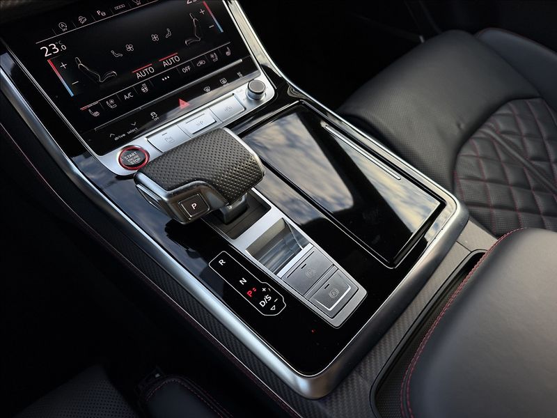 Audi SQ8 R23 Nez.top. B&O 5Let záruka - fotka 19 z 35