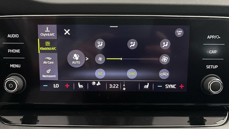 Škoda Octavia 1.0 TSI Ambition Combi - fotka 24 z 24