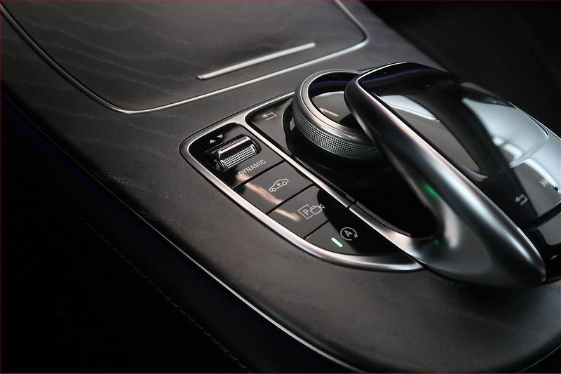 Mercedes-Benz CLS (2019) 400 d 4MATIC - fotka 19 z 20