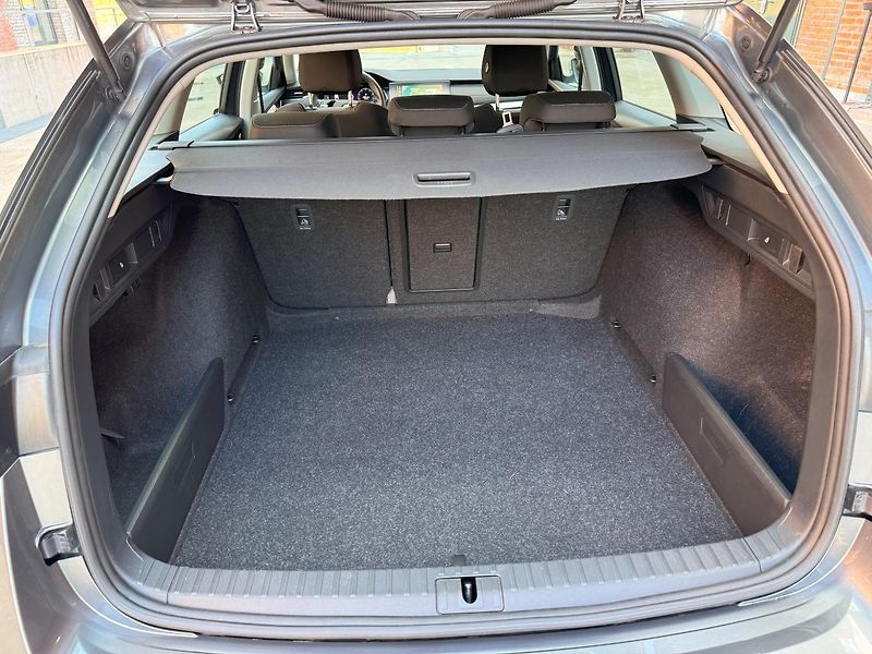Škoda Octavia (2023) Combi Style 2,0 TDI 110 KW AUT - fotka 10 z 21