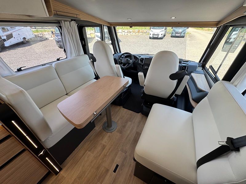 Pilote (2026) G720FGJ Expression - fotka 10 z 37