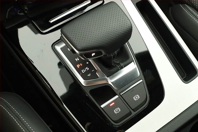 Audi Q5 (2024) 50 TFSI e - fotka 10 z 27