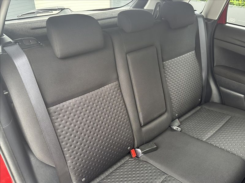 Mitsubishi ASX 1,8 DI-D 150PS  Intense 4x4 - fotka 20 z 48
