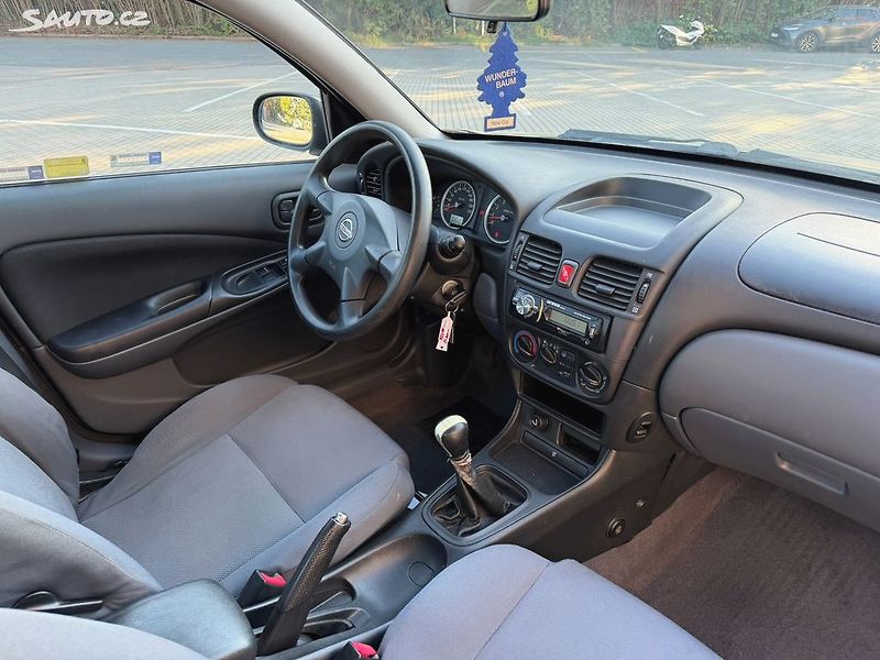 Nissan Almera (2005) 1.5i, 72kw Nová STK - fotka 10 z 16