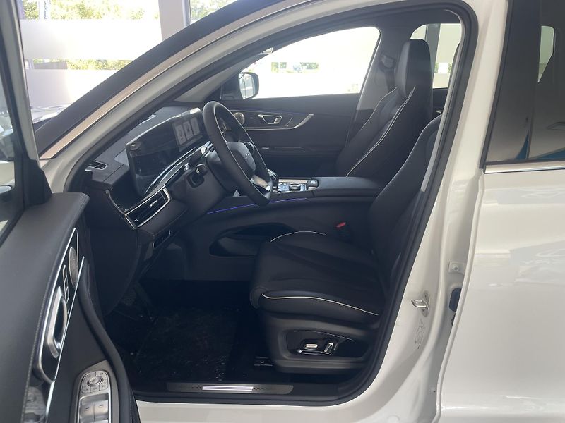 Chery Tiggo 7 (2026) 1,6T ICE Unique AWD - fotka 9 z 54