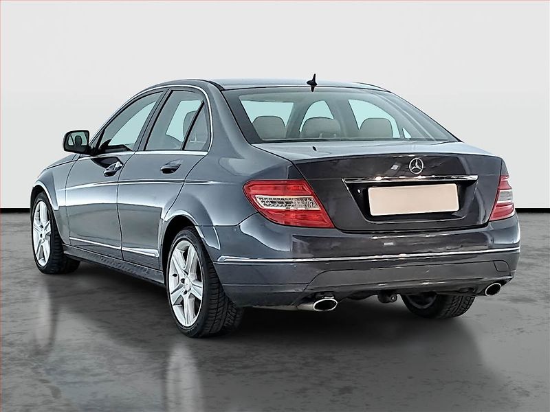 Mercedes-Benz Třídy C (2008) C 320 CDI 4MATIC, 4X4 - fotka 4 z 19