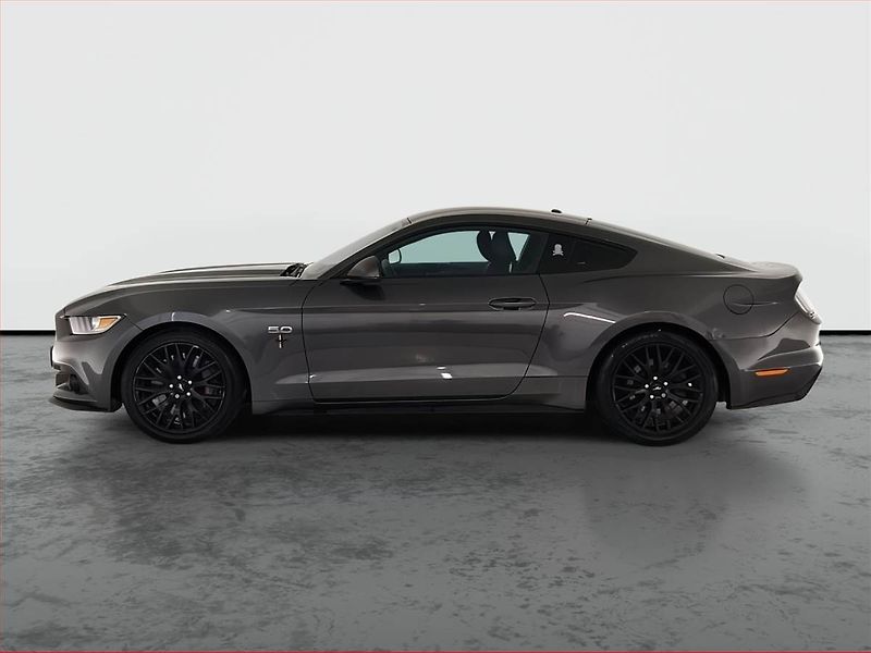 Ford Mustang (2017) GT V8 5.0 - fotka 3 z 21