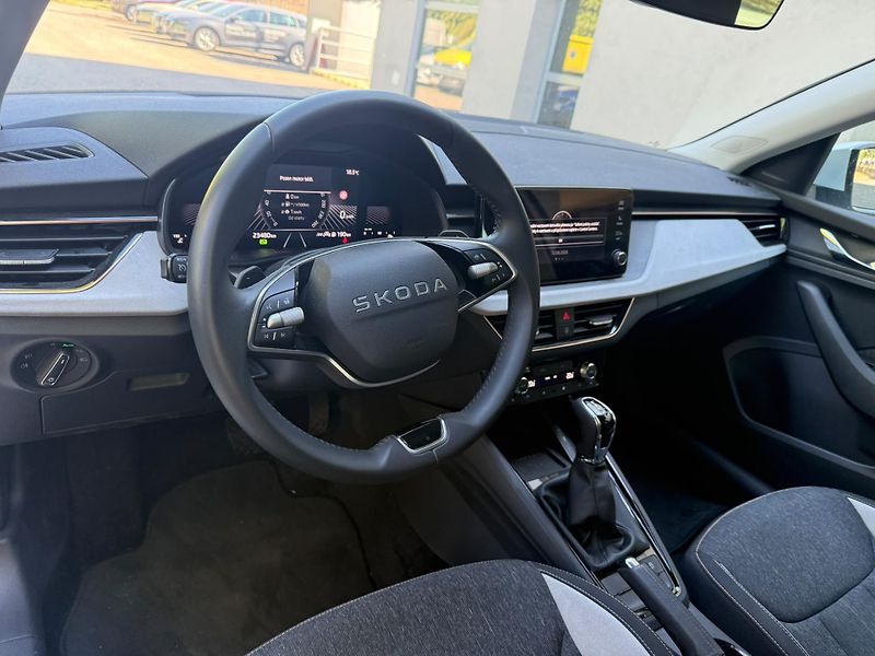 Škoda Scala Top Selection 1.5 TSI 110kw DS - fotka 11 z 23