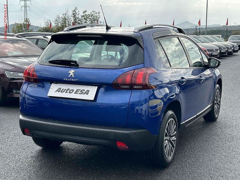 Peugeot 2008 (2019) 1.2PT - fotka 4 z 18