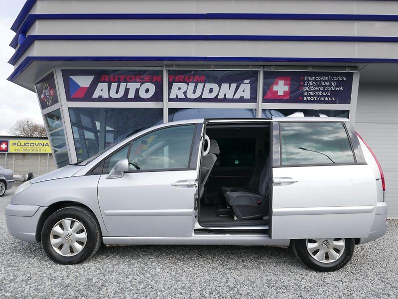 Citroën C8 2,2 HDi 94kW REZERVACE - fotka 13 z 32