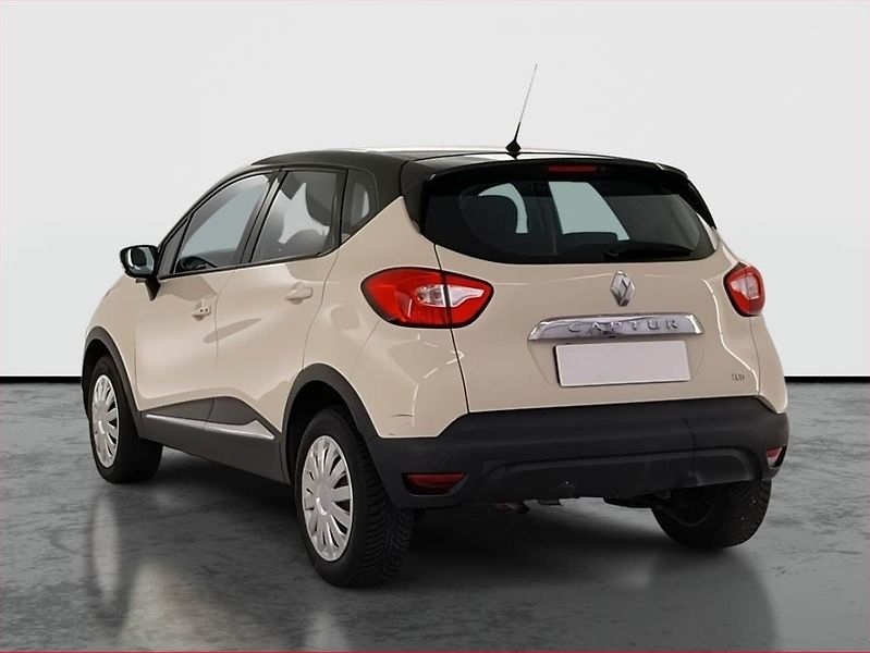 Renault Captur (2015) 1.2 TCe, Automat, Tempomat - fotka 4 z 20