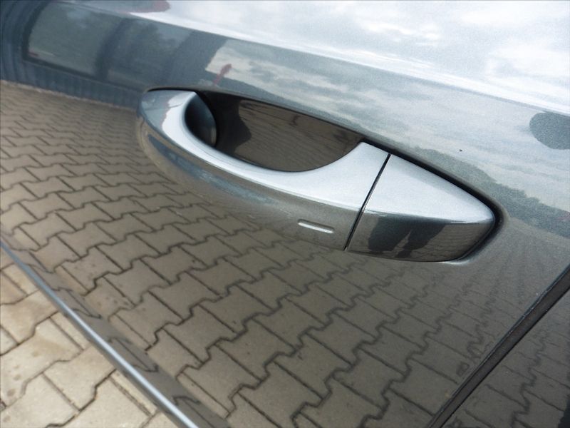 Škoda Octavia 1,6 TDi III Combi Style - fotka 15 z 18