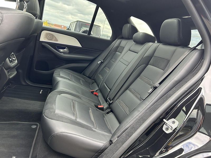Mercedes-Benz GLE 53 AMG 4MATIC+ AIRMATIC - fotka 28 z 30