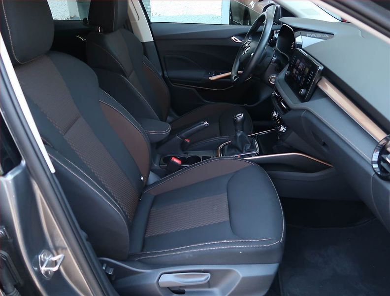 Škoda Fabia (2022) Ambition Plus 1.0 TSI, ČR - fotka 9 z 20