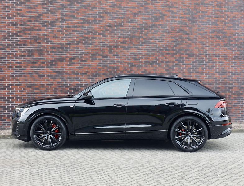 Audi Q8 (2026) 55 TFSIe Quattro - fotka 13 z 47
