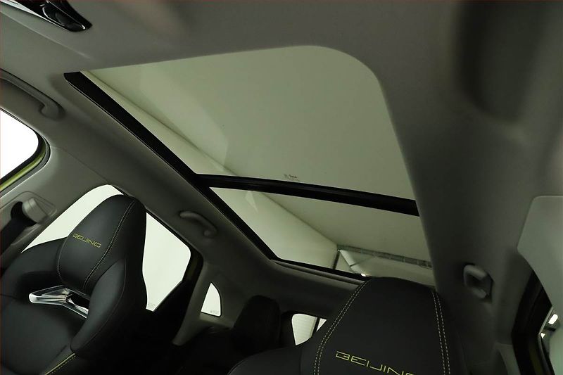BAIC X55 (2025) ALL IN 1.5 T - fotka 17 z 18