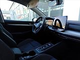 Volkswagen Golf Variant (2026) 1,5 eTSI 7DSG mHEV  People - náhled 16