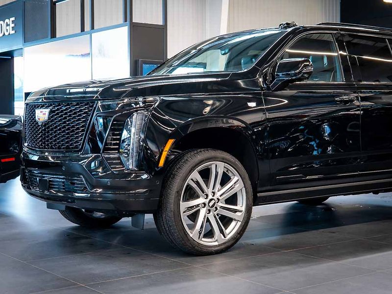 Cadillac Escalade (2026) 6.2 V8 Sport Platinum 2026 - fotka 13 z 46