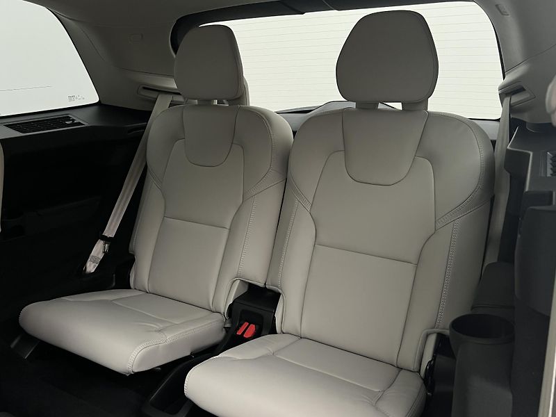 Volvo XC90 (2026) T8 AWD AUT RECHARGE DARK PLUS - fotka 7 z 49
