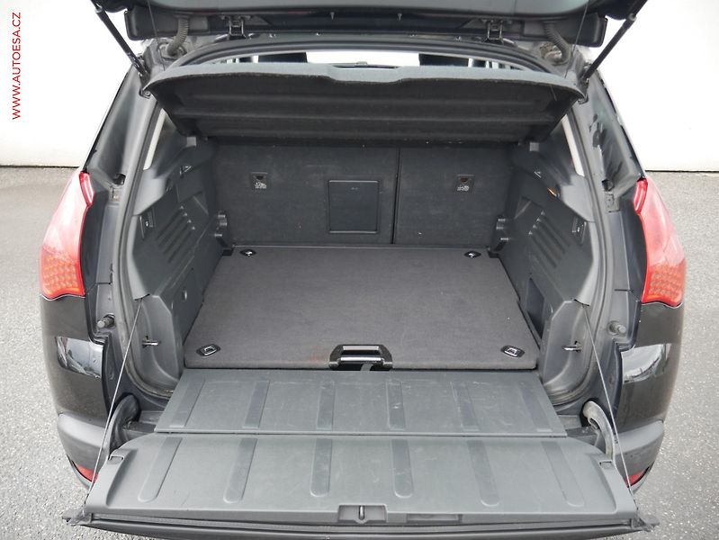 Peugeot 3008 (2011) 1.6i, AC, TZ - fotka 7 z 17