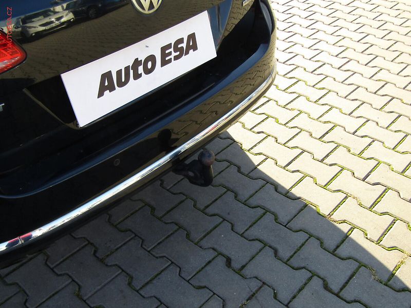 Volkswagen Passat (2012) 2.0 TDi, Highline, DSG - fotka 22 z 23