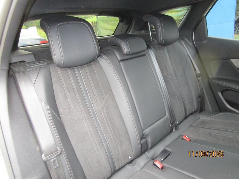 Peugeot 3008 (2021) GT 1,5 HDi - fotka 6 z 32