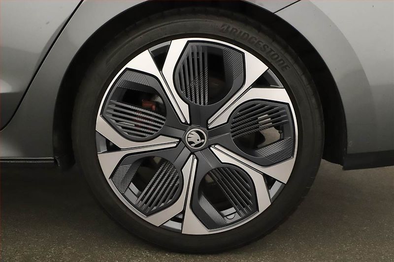 Škoda Octavia (2025) RS 2.0 TSI, RS 2.0TSI 195KW - fotka 17 z 17