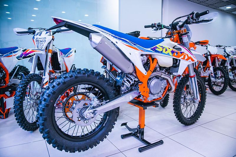 KTM 450 EXC SIX DAYS NOVÁ 0 KM  - fotka 37 z 50