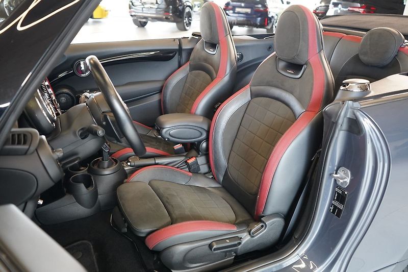 Mini Cooper JCW Cabrio, ACC, H/K, HUD - fotka 18 z 43