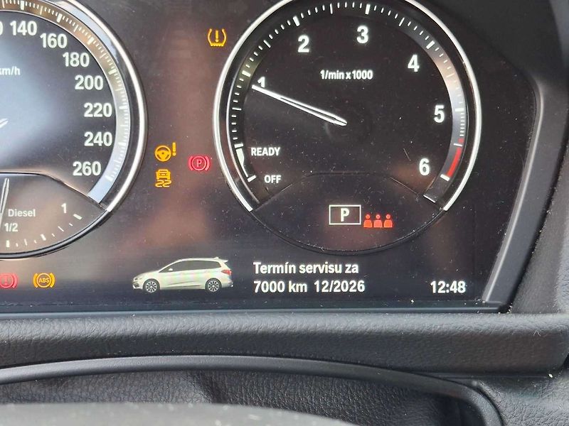 BMW Řada 2 216d AT Gran Tourer - fotka 76 z 77