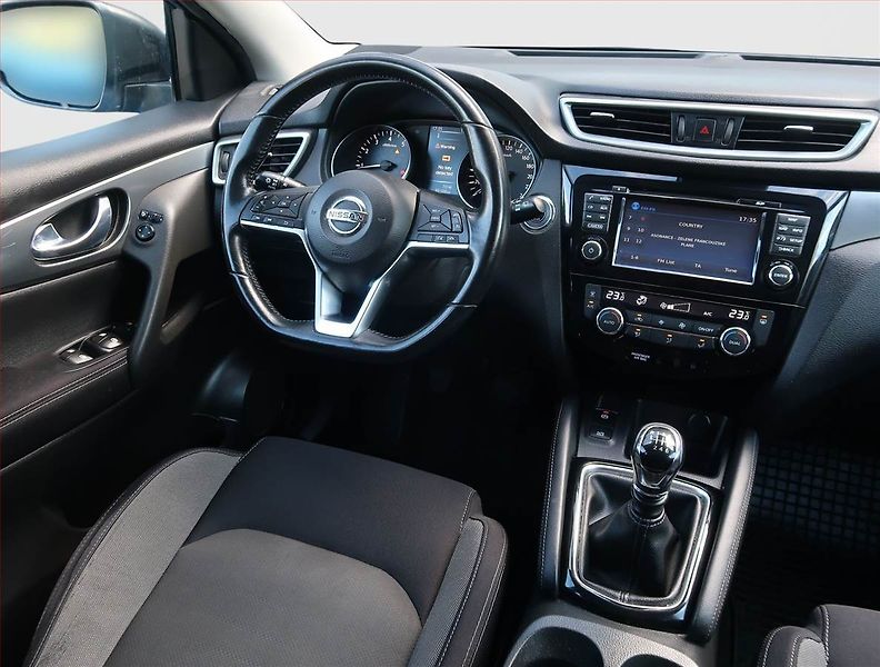 Nissan Qashqai (2018) 1.2 DIG-T, Navi, Tempomat - fotka 7 z 26