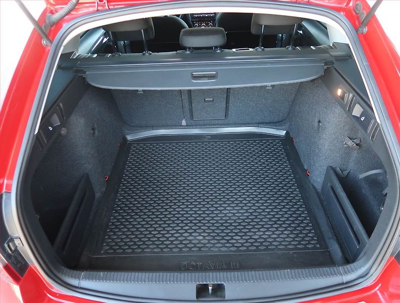 Škoda Octavia (2019) Style 1.5 TSI, Serv.kniha - fotka 14 z 19
