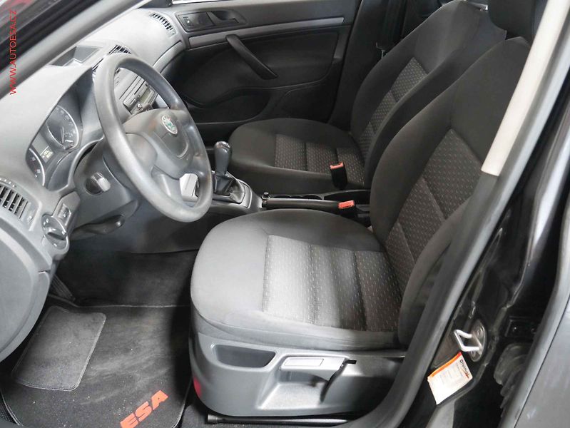 Škoda Octavia (2010) 1.2 TSI, 2.maj,ČR, AC, STK8 - fotka 9 z 14