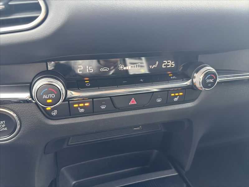 Mazda CX-30 2,0 i 137kW AT GT Plus CARPLAY - fotka 31 z 47