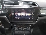 Volkswagen Touran (2017) R-Line 2.0 TDI, Automat - náhled 12