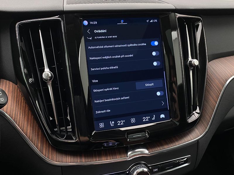 Volvo XC60 B4 AWD DARK PLUS AUT  - fotka 48 z 56