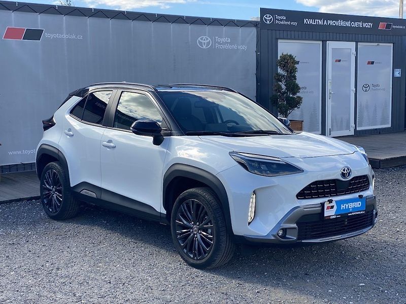 Toyota Yaris Cross 1.5HSD, ČR, Adventure VIP - fotka 1 z 20