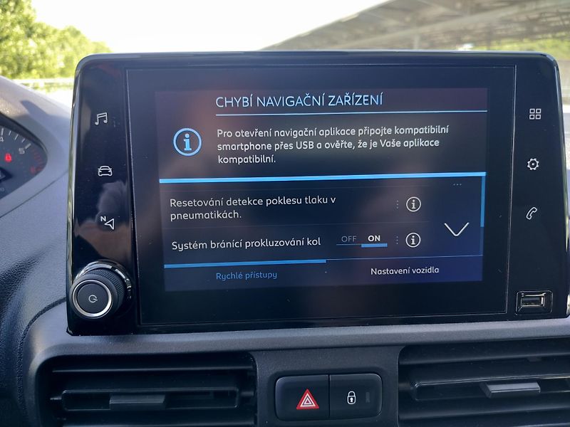 Peugeot Partner 1.5 BlueHDI - fotka 16 z 24