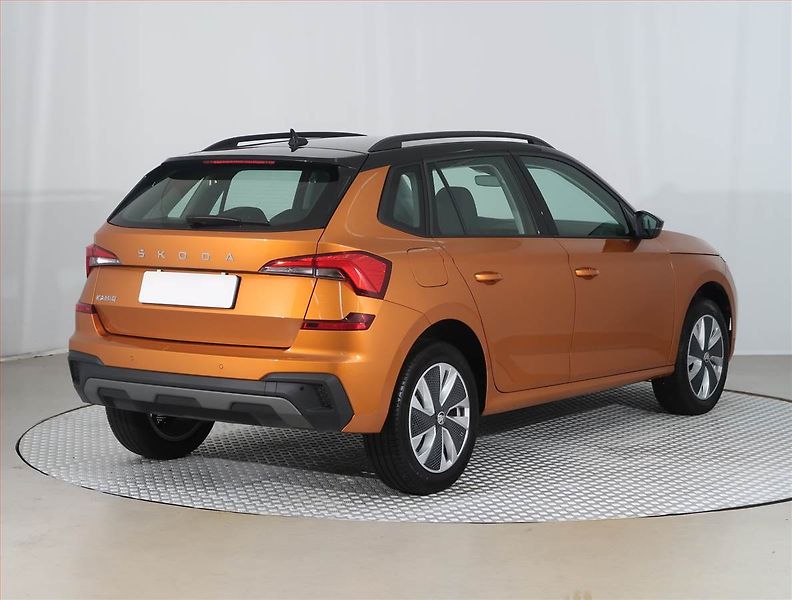Škoda Kamiq (2024) 1.0 TSI - fotka 5 z 23