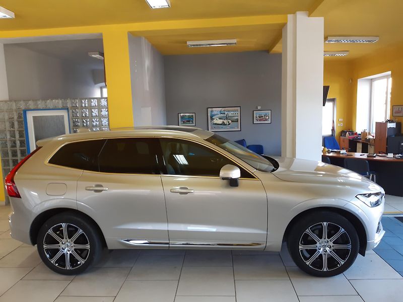 Volvo XC60 2.0d B4 AWD 145KW INSCRIPTION - fotka 7 z 28