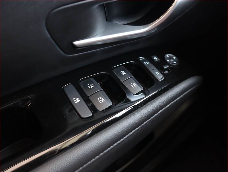 Hyundai Tucson (2021) 1.6 CRDi 48V MHEV - fotka 19 z 21