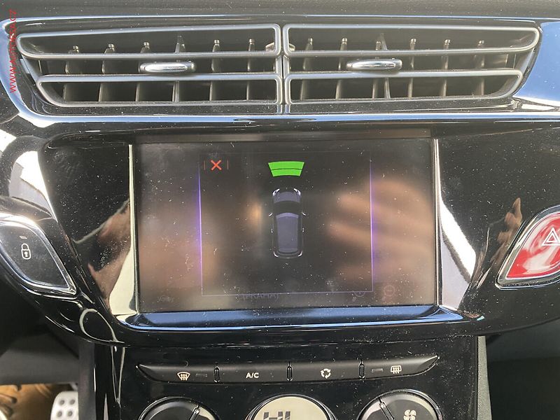 DS Automobiles DS3 (2018) 1.2 PT SportChic, AC, výhřev - fotka 16 z 17