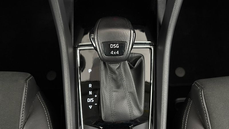 Škoda Kodiaq 2.0 TDI DSG 4x4 Style - fotka 25 z 30