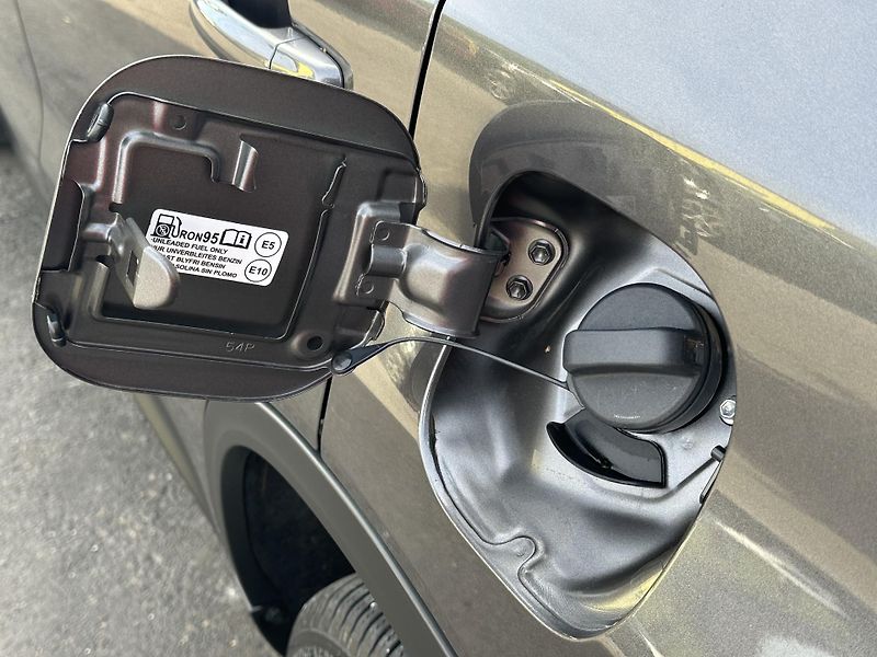 Suzuki Vitara (2024) 4x4*1.4 hybrid/95Kw * 1.Maj.  - fotka 32 z 38