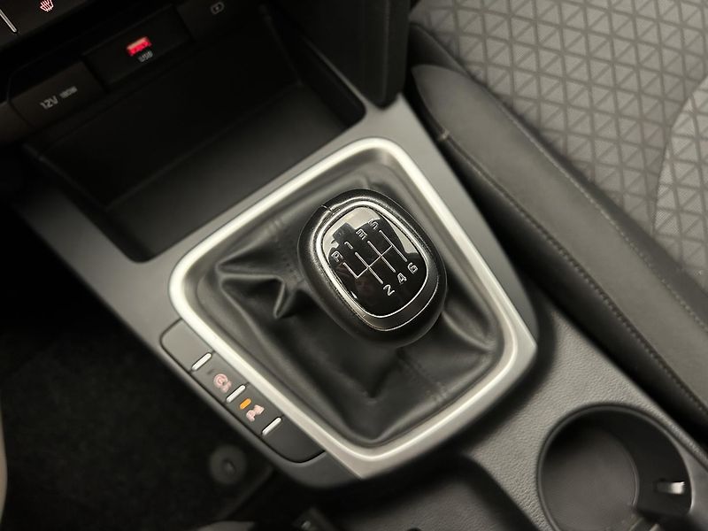 Kia Ceed 1.5 T-GDI Fresh - fotka 14 z 22