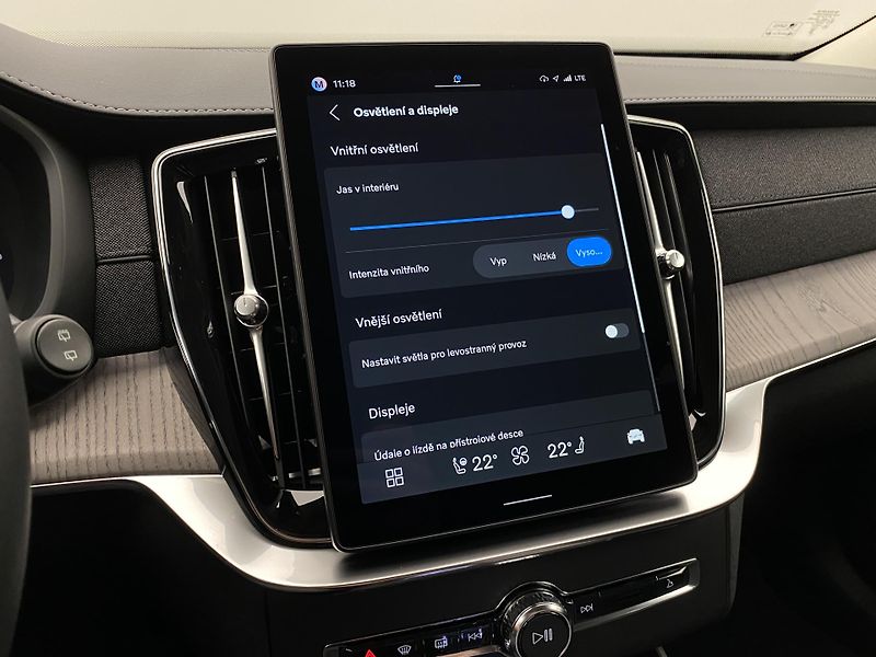 Volvo XC90 (2026) T8 AWD Plug-in DARK PLUS 7m - fotka 56 z 72
