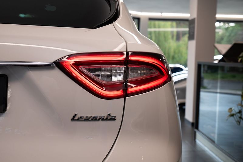 Maserati Levante 360/Pano/Vyhřívaná/Ventilovaná - fotka 25 z 25