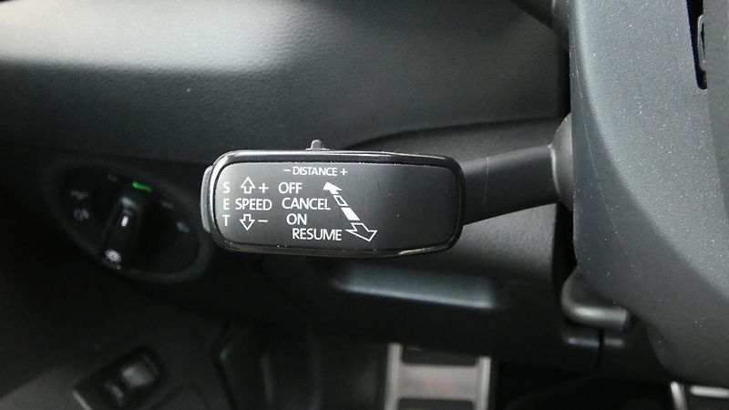 Škoda Karoq 2.0TDI 110kW Sportline 4x4 DSG - fotka 11 z 24