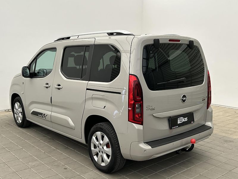 Opel Combo 1.5 CDTI Smile 7 Míst - fotka 3 z 29