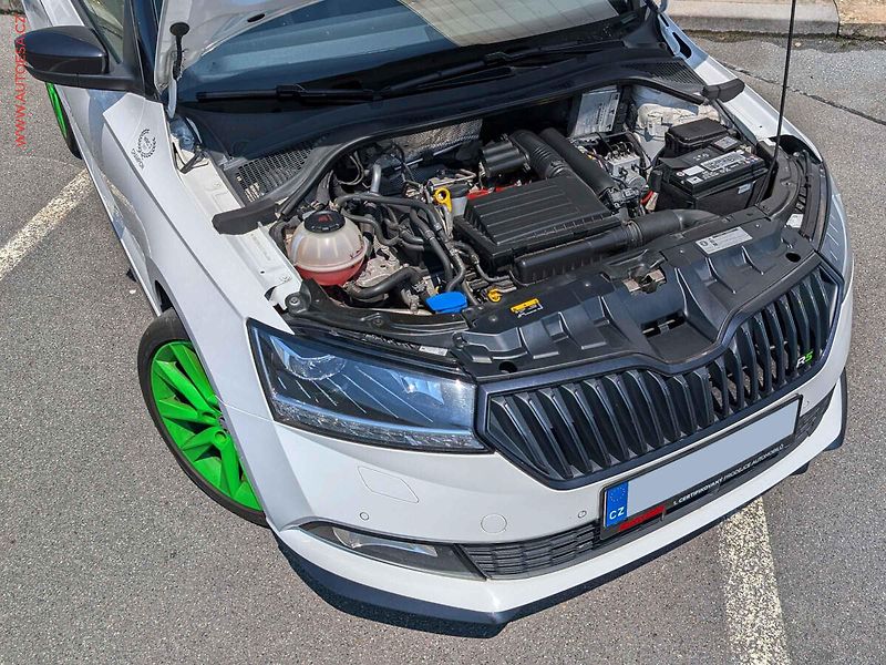 Škoda Fabia (2018) 1.4 TSi R5 Edition, 2.maj,ČR - fotka 11 z 26